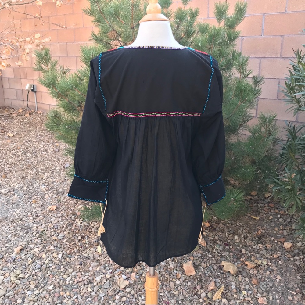 Mexican Hand Embroidered Blouse Bohemian style - Picture 3 of 4